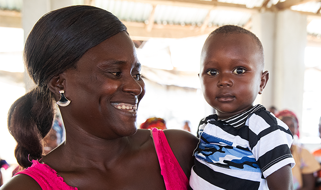 A Mother and Child from Sierra Leone supported by Project HOPE