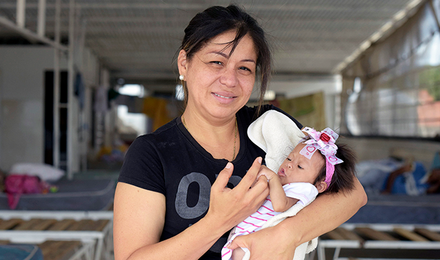 Venezuelan Mother Crosses into Colombia to Save Daughter